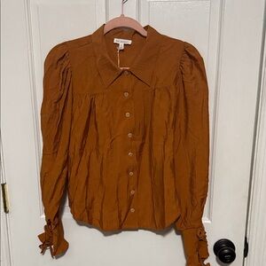 Blu Pepper Caramel Button-Up Blouse